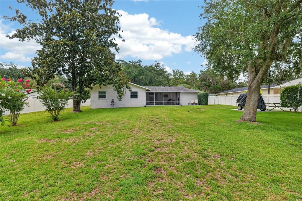 For Sale: $445,750 (3 beds, 2 baths, 1701 Square Feet)