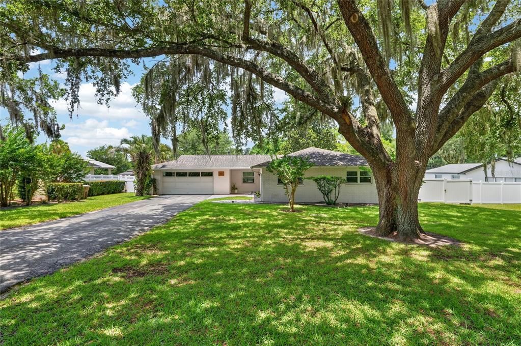 For Sale: $445,750 (3 beds, 2 baths, 1701 Square Feet)
