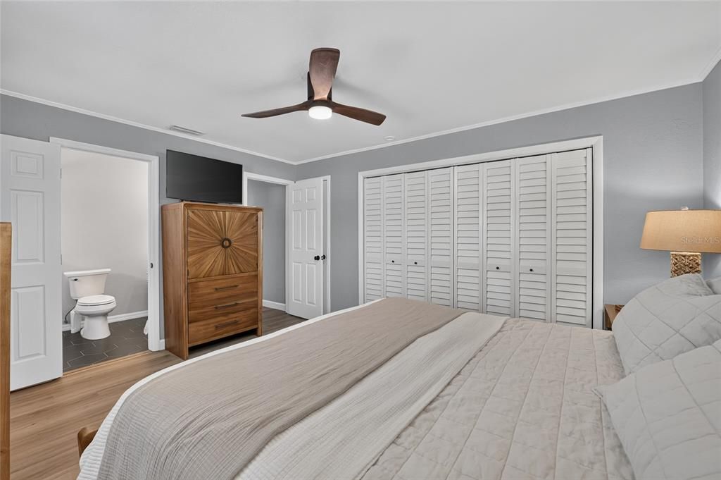 For Sale: $445,750 (3 beds, 2 baths, 1701 Square Feet)