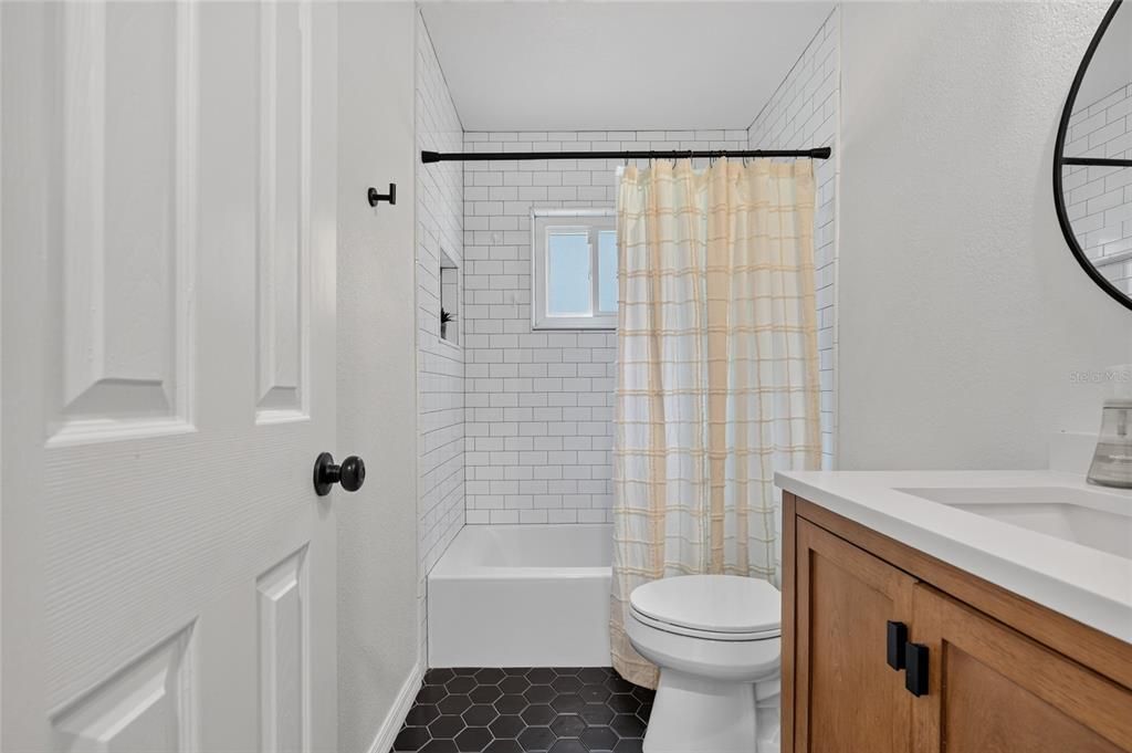 For Sale: $445,750 (3 beds, 2 baths, 1701 Square Feet)