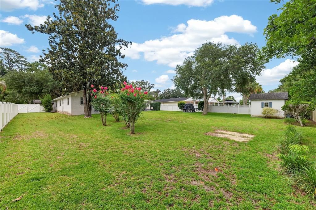 For Sale: $445,750 (3 beds, 2 baths, 1701 Square Feet)