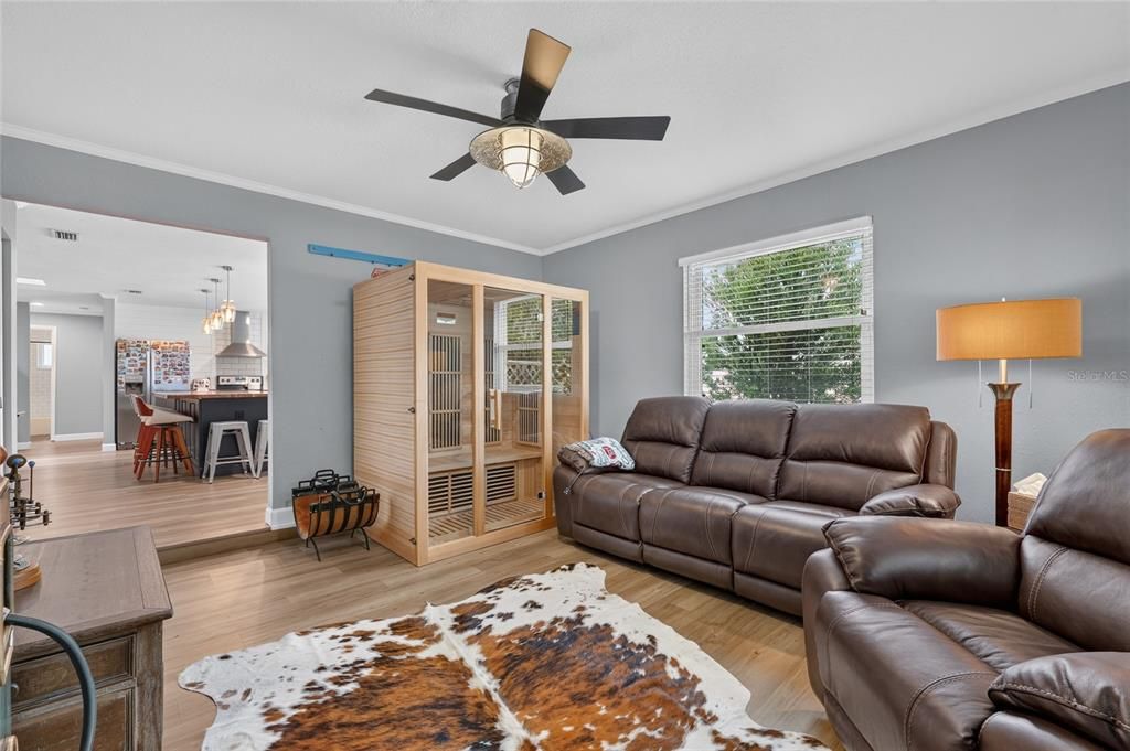 For Sale: $445,750 (3 beds, 2 baths, 1701 Square Feet)