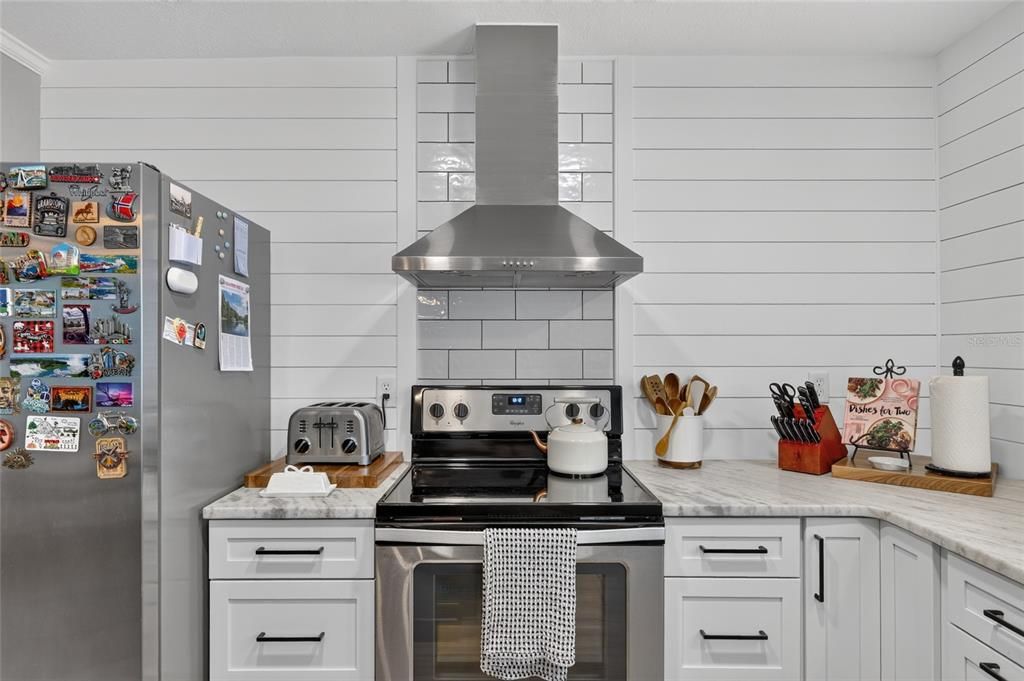 For Sale: $445,750 (3 beds, 2 baths, 1701 Square Feet)