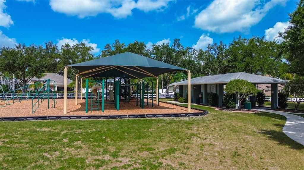 En Venta: $459,000 (3 camas, 2 baños, 1968 Pies cuadrados)