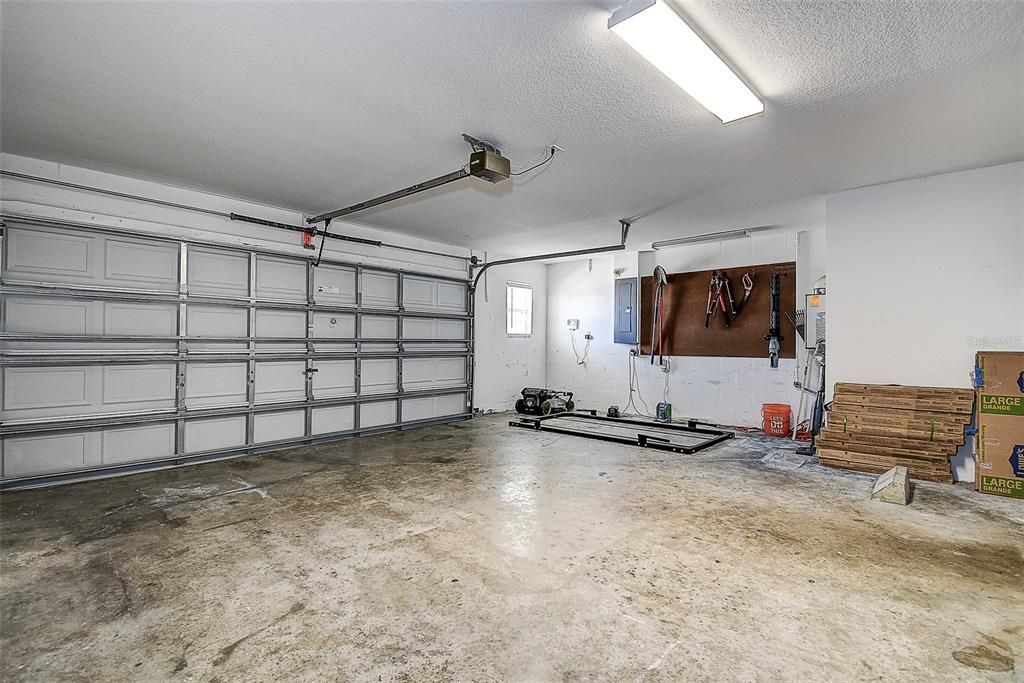 En Venta: $459,000 (3 camas, 2 baños, 1968 Pies cuadrados)