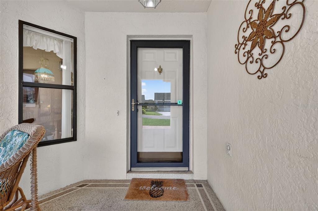 For Sale: $325,000 (3 beds, 2 baths, 1565 Square Feet)