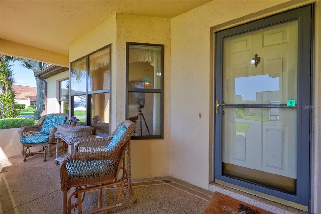 For Sale: $325,000 (3 beds, 2 baths, 1565 Square Feet)