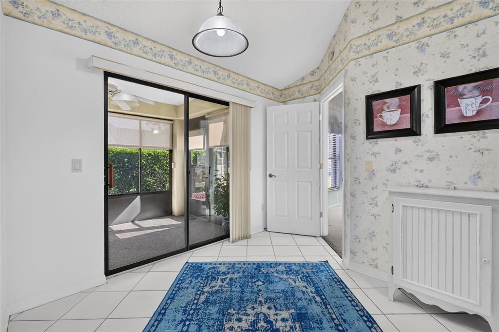 For Sale: $325,000 (3 beds, 2 baths, 1565 Square Feet)