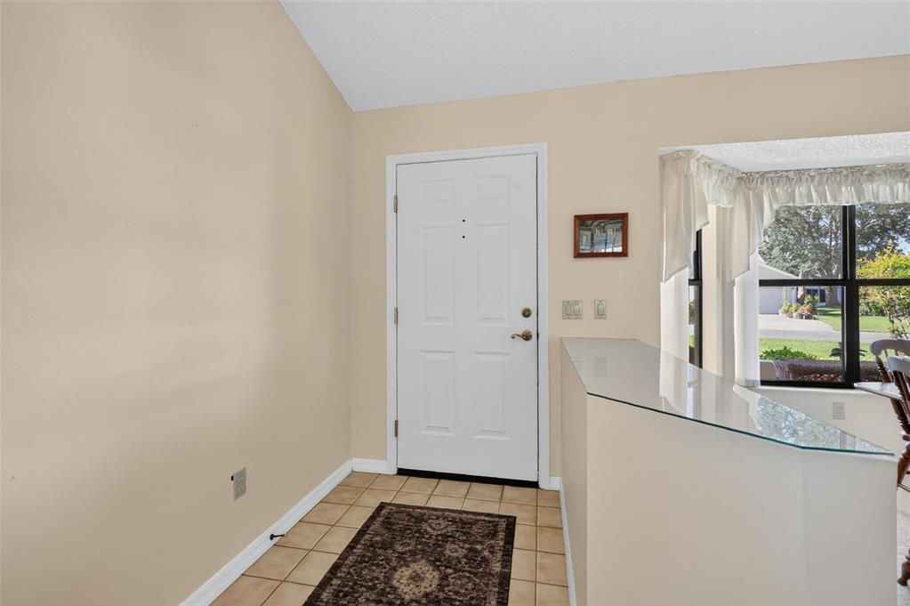For Sale: $325,000 (3 beds, 2 baths, 1565 Square Feet)