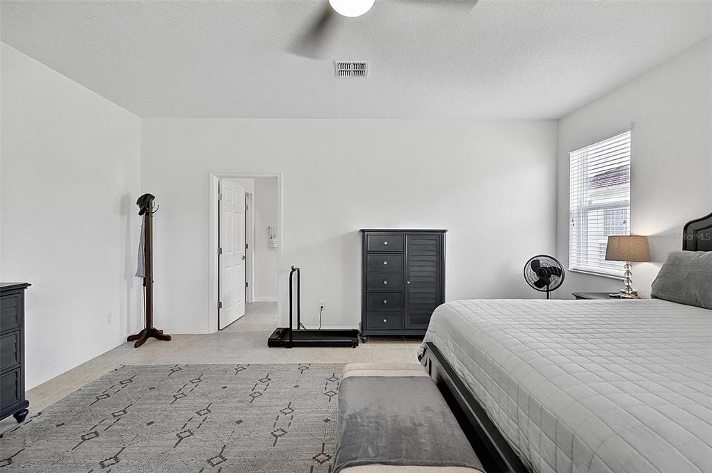 For Sale: $515,000 (3 beds, 2 baths, 2709 Square Feet)