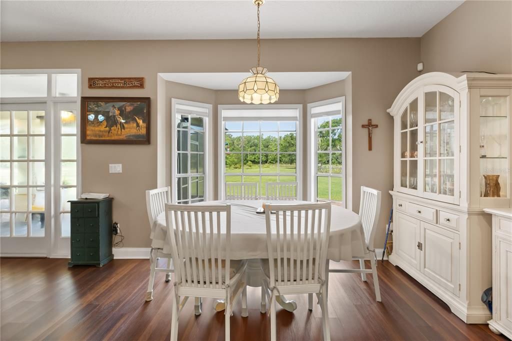 For Sale: $4,200,000 (5 beds, 3 baths, 4201 Square Feet)