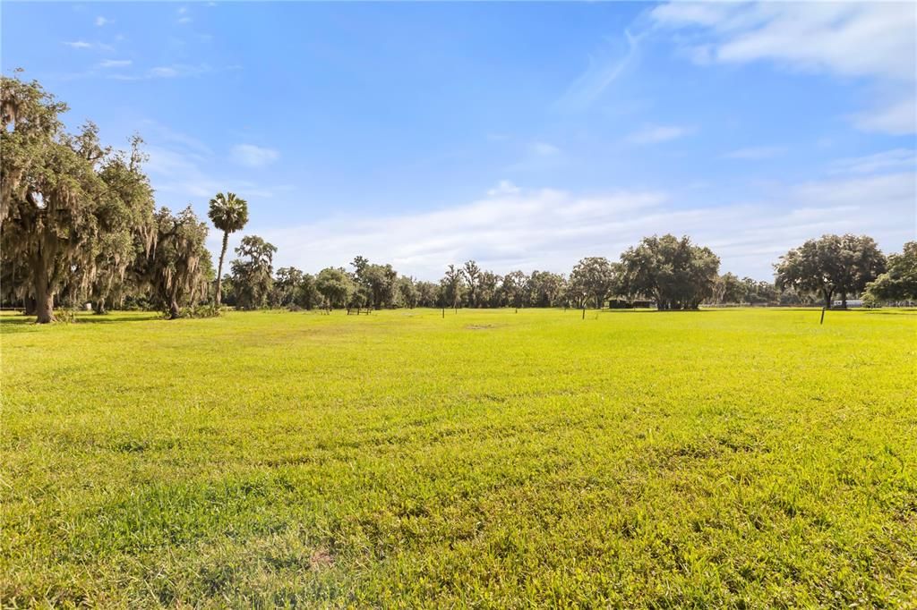 For Sale: $4,200,000 (5 beds, 3 baths, 4201 Square Feet)