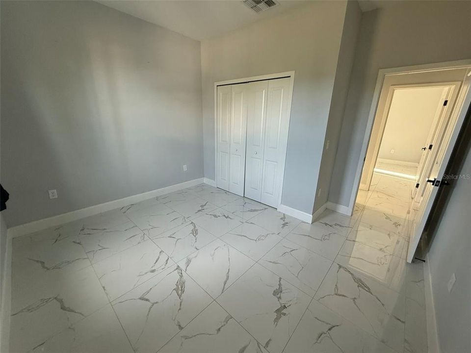 For Rent: $1,750 (3 beds, 2 baths, 1815 Square Feet)