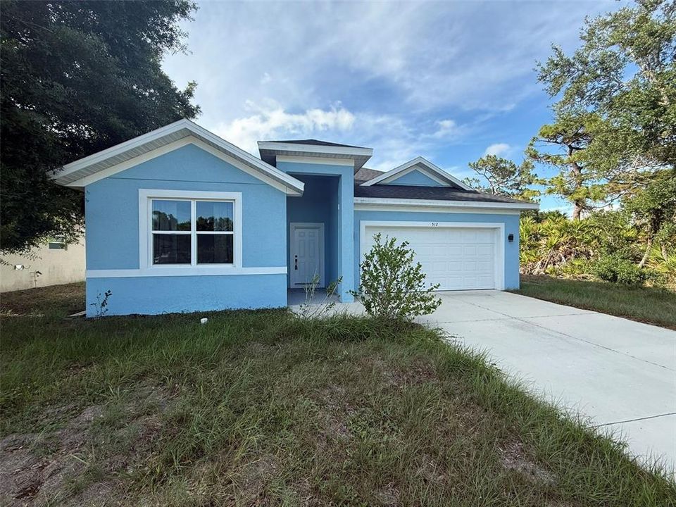 For Rent: $1,750 (3 beds, 2 baths, 1815 Square Feet)