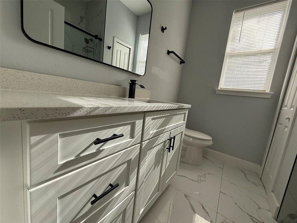 For Rent: $1,750 (3 beds, 2 baths, 1815 Square Feet)