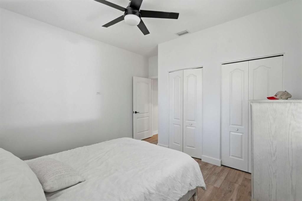 For Sale: $1,395,000 (4 beds, 3 baths, 2700 Square Feet)