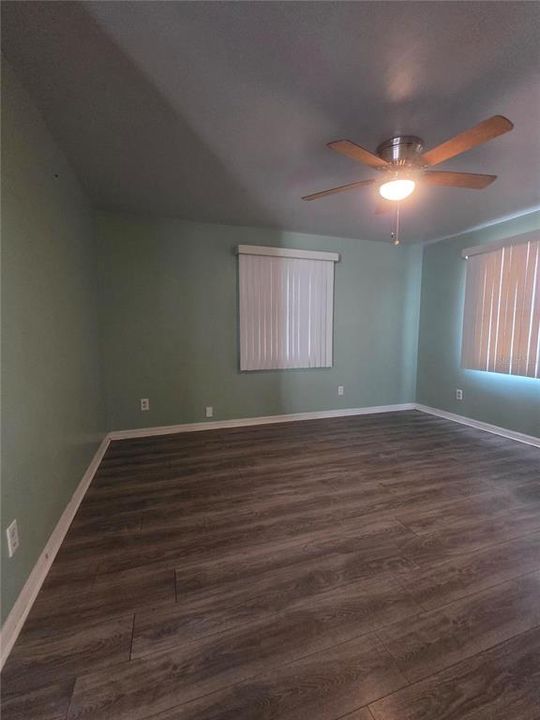 For Sale: $125,000 (2 beds, 2 baths, 1467 Square Feet)