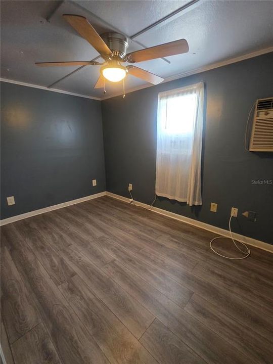 For Sale: $125,000 (2 beds, 2 baths, 1467 Square Feet)
