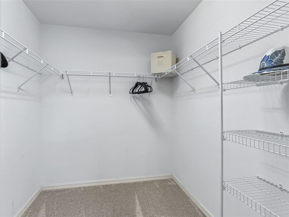 For Sale: $345,900 (3 beds, 2 baths, 1366 Square Feet)