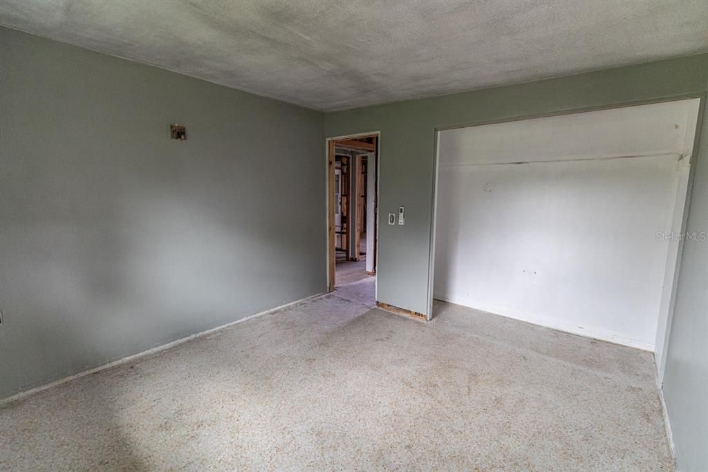 For Sale: $110,000 (2 beds, 2 baths, 822 Square Feet)