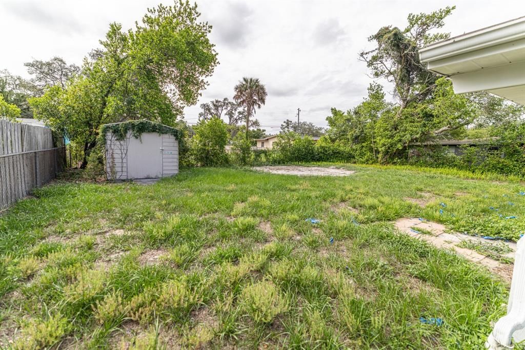 For Sale: $110,000 (2 beds, 2 baths, 822 Square Feet)
