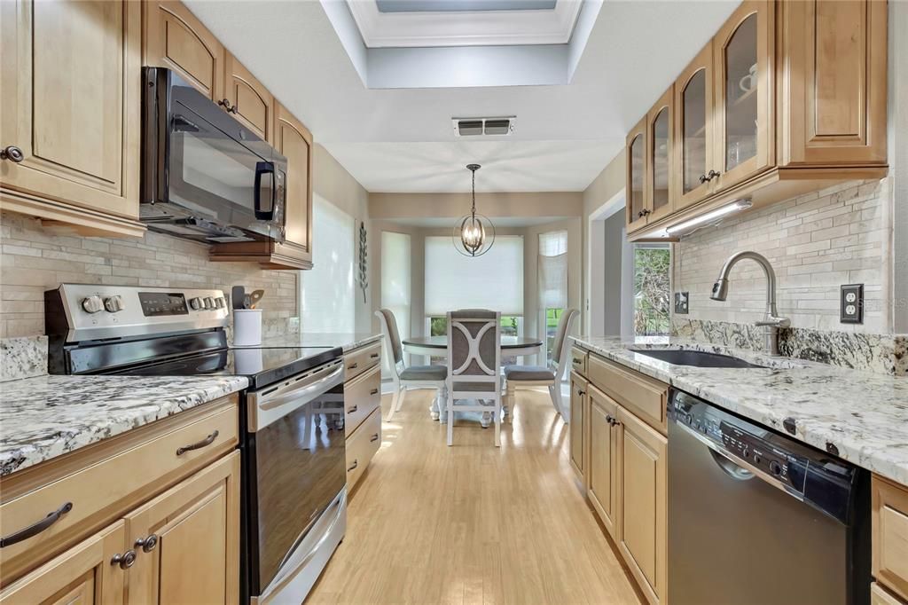 For Sale: $339,900 (2 beds, 2 baths, 1687 Square Feet)
