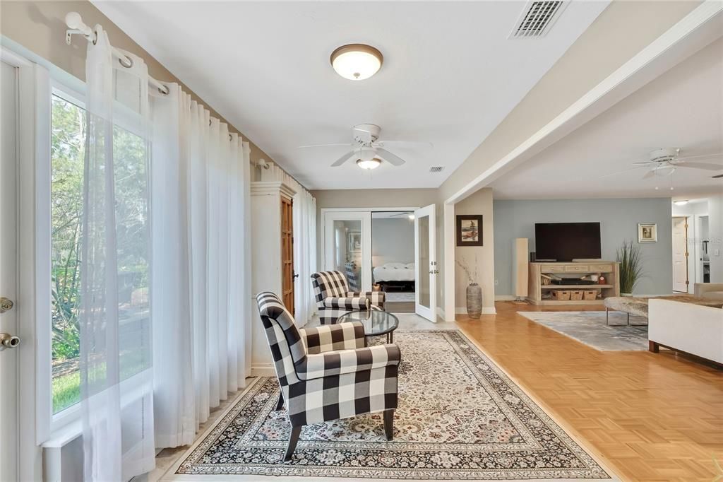 For Sale: $339,900 (2 beds, 2 baths, 1687 Square Feet)