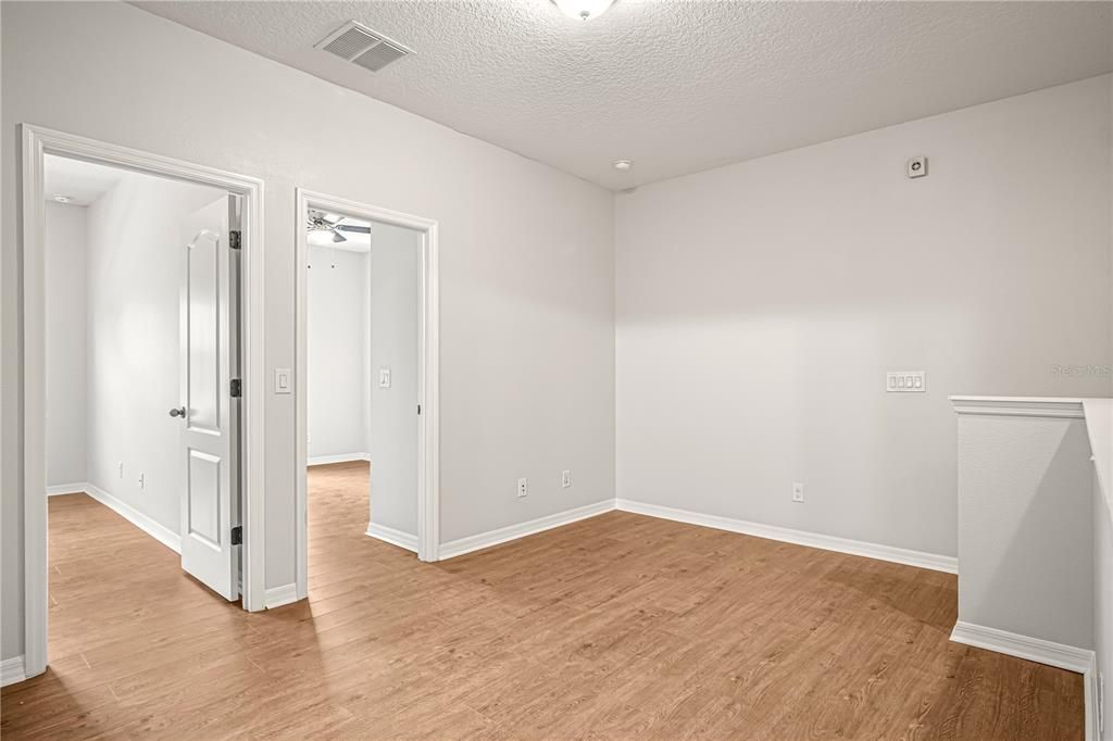 For Sale: $475,000 (4 beds, 2 baths, 1898 Square Feet)