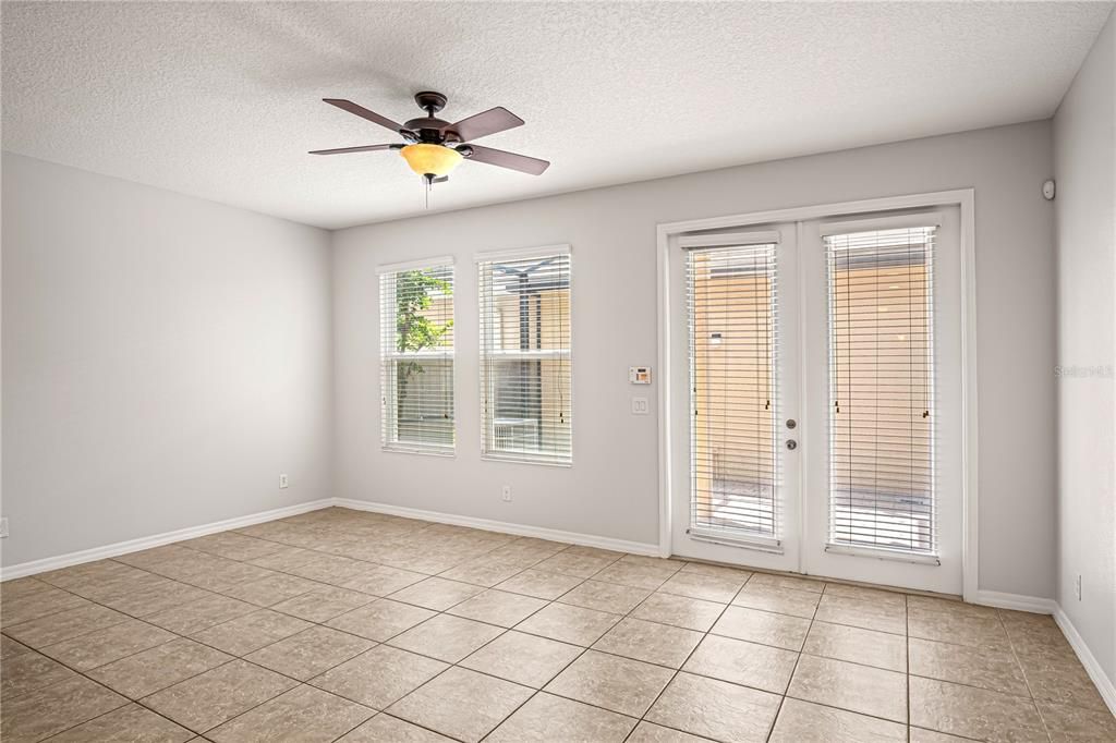For Sale: $475,000 (4 beds, 2 baths, 1898 Square Feet)