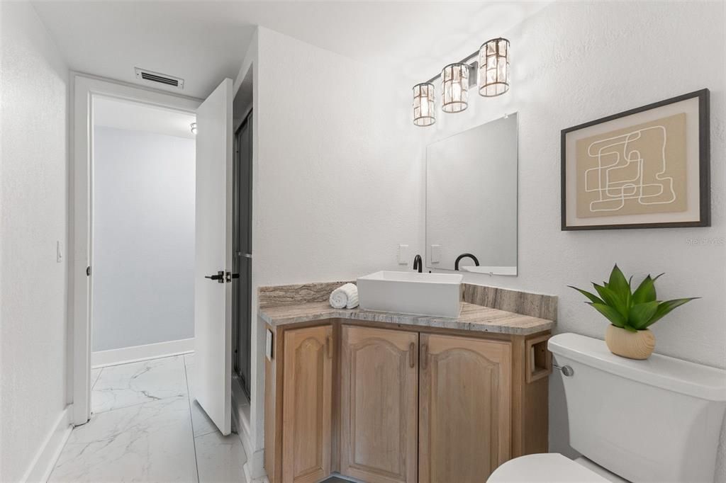 En Venta: $950,000 (3 camas, 3 baños, 2716 Pies cuadrados)