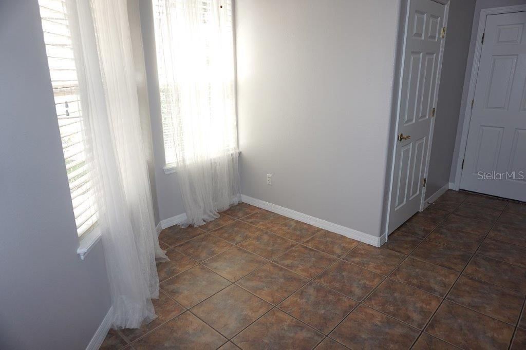 For Sale: $524,900 (3 beds, 2 baths, 1994 Square Feet)