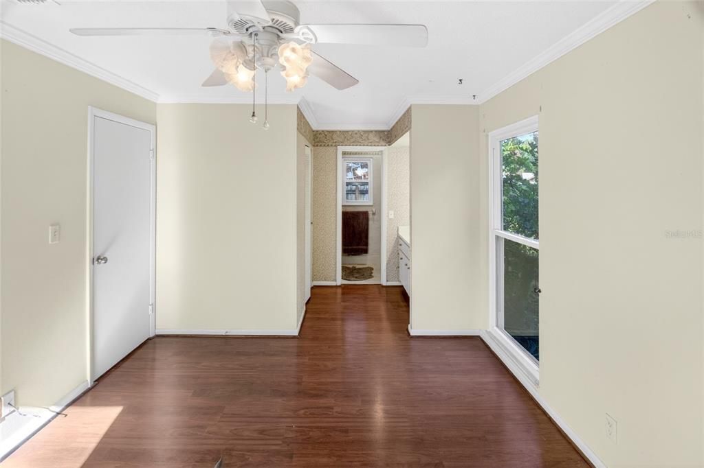 For Sale: $189,500 (3 beds, 2 baths, 1132 Square Feet)
