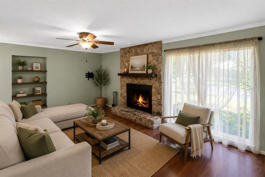 For Sale: $189,500 (3 beds, 2 baths, 1132 Square Feet)