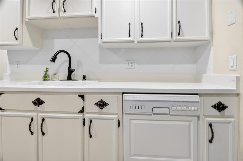 For Sale: $189,500 (3 beds, 2 baths, 1132 Square Feet)