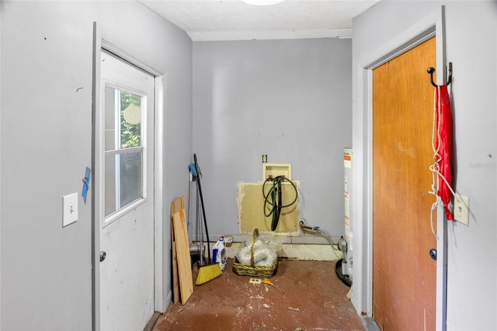 For Sale: $189,500 (3 beds, 2 baths, 1132 Square Feet)