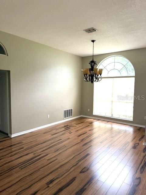 For Sale: $534,600 (4 beds, 3 baths, 2640 Square Feet)