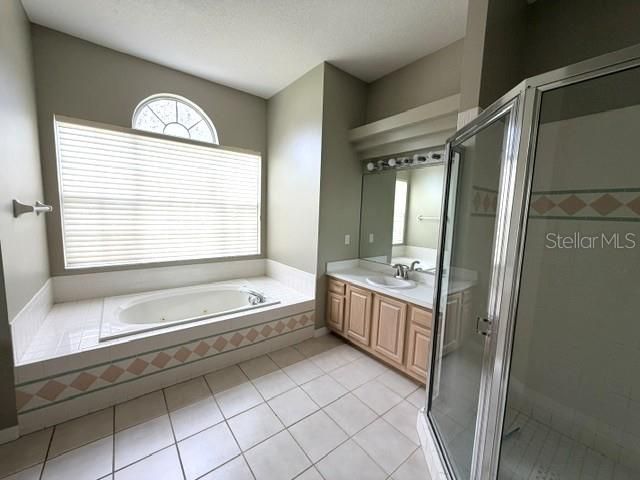 For Sale: $534,600 (4 beds, 3 baths, 2640 Square Feet)