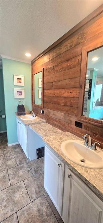 For Sale: $314,900 (3 beds, 2 baths, 1512 Square Feet)