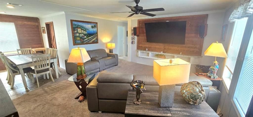 For Sale: $314,900 (3 beds, 2 baths, 1512 Square Feet)