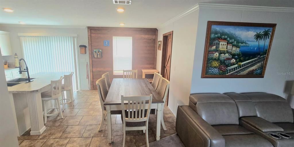 For Sale: $314,900 (3 beds, 2 baths, 1512 Square Feet)