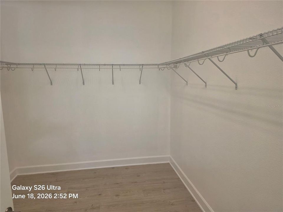 En Venta: $494,500 (3 camas, 2 baños, 1944 Pies cuadrados)