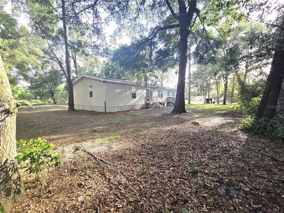For Sale: $349,900 (4 beds, 2 baths, 1674 Square Feet)