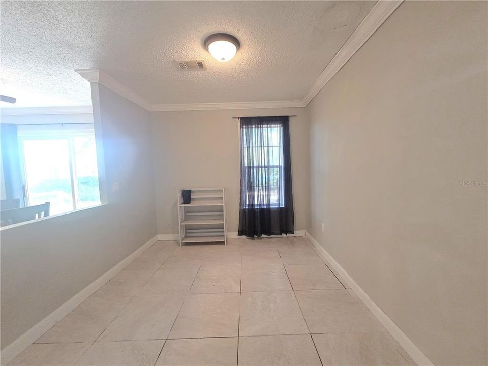 For Sale: $349,900 (4 beds, 2 baths, 1674 Square Feet)