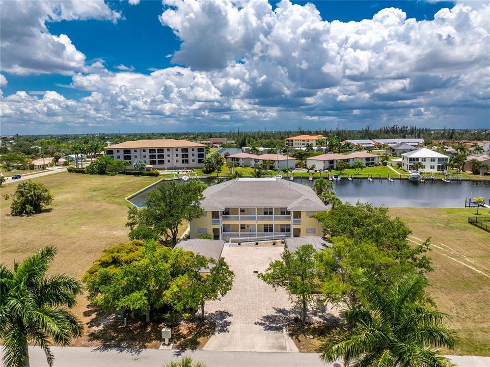 En Venta: $284,900 (3 camas, 2 baños, 1448 Pies cuadrados)