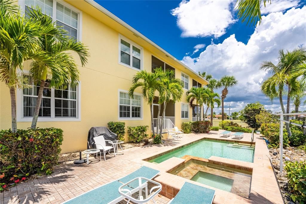 En Venta: $284,900 (3 camas, 2 baños, 1448 Pies cuadrados)