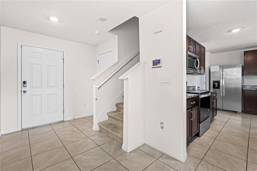 For Rent: $2,500 (4 beds, 2 baths, 2238 Square Feet)