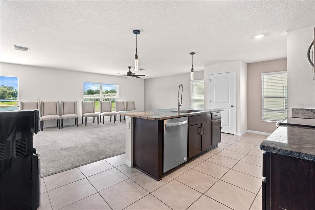 For Rent: $2,500 (4 beds, 2 baths, 2238 Square Feet)