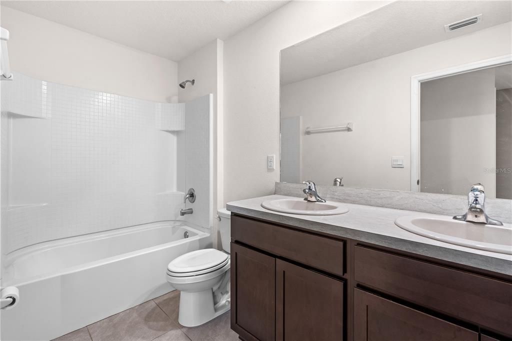 For Rent: $2,500 (4 beds, 2 baths, 2238 Square Feet)