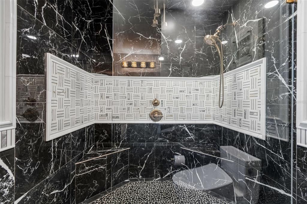 En Venta: $975,000 (2 camas, 2 baños, 1689 Pies cuadrados)