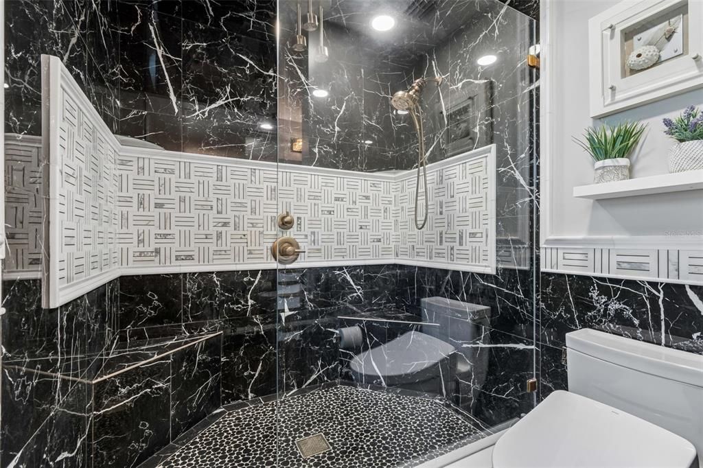 En Venta: $975,000 (2 camas, 2 baños, 1689 Pies cuadrados)
